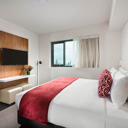 Ramada By Wyndham Vetroblu Scarborough Beach Perth Exterior photo