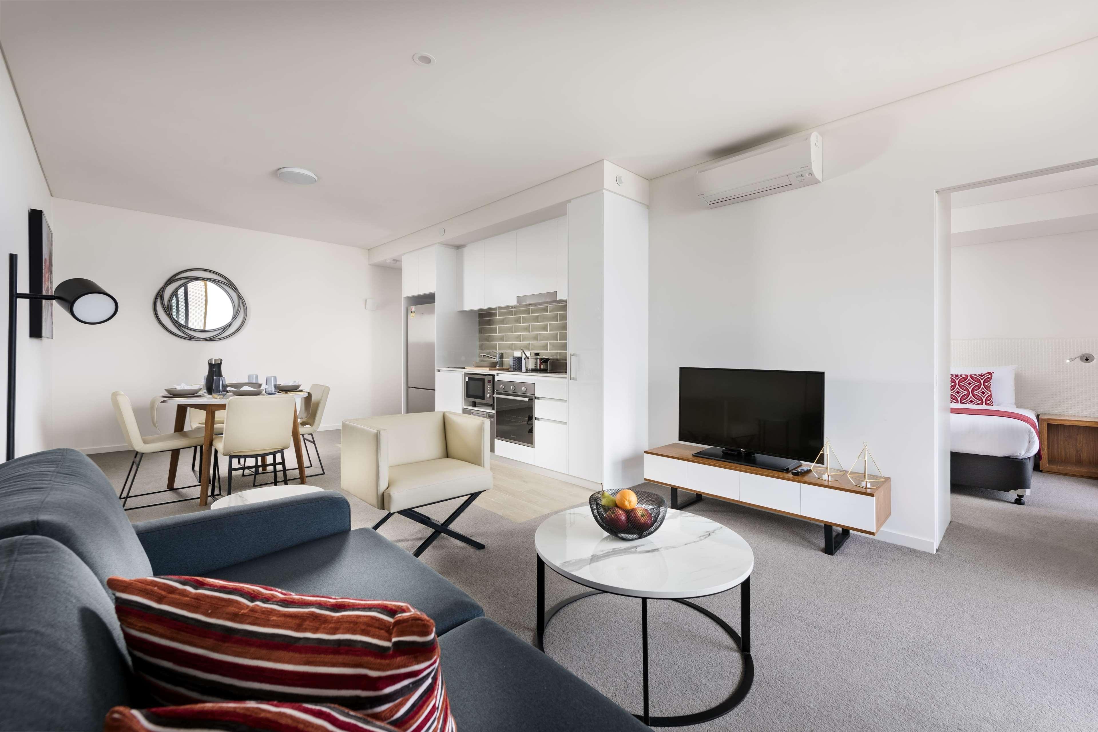 Ramada By Wyndham Vetroblu Scarborough Beach Perth Exterior photo