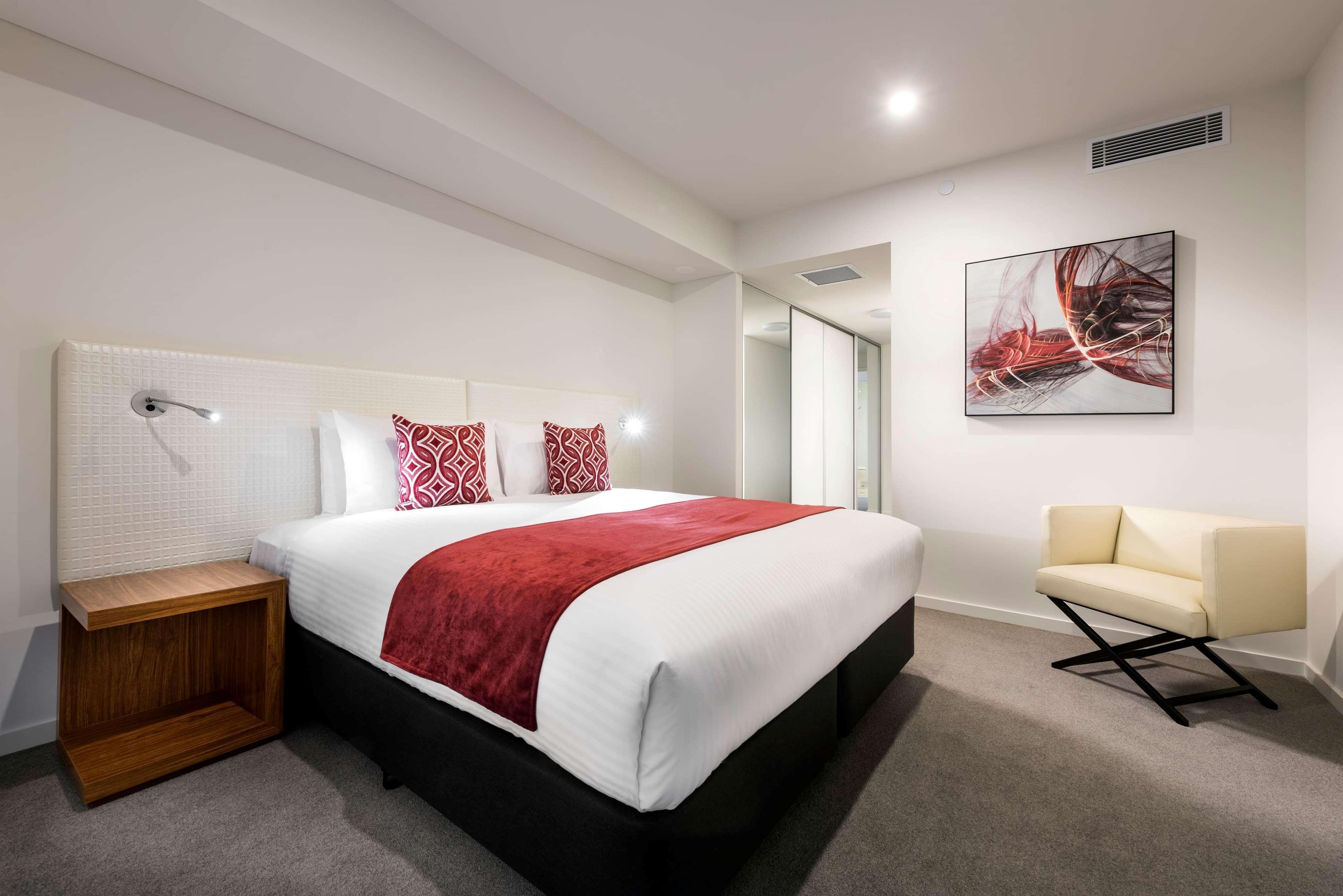 Ramada By Wyndham Vetroblu Scarborough Beach Perth Exterior photo