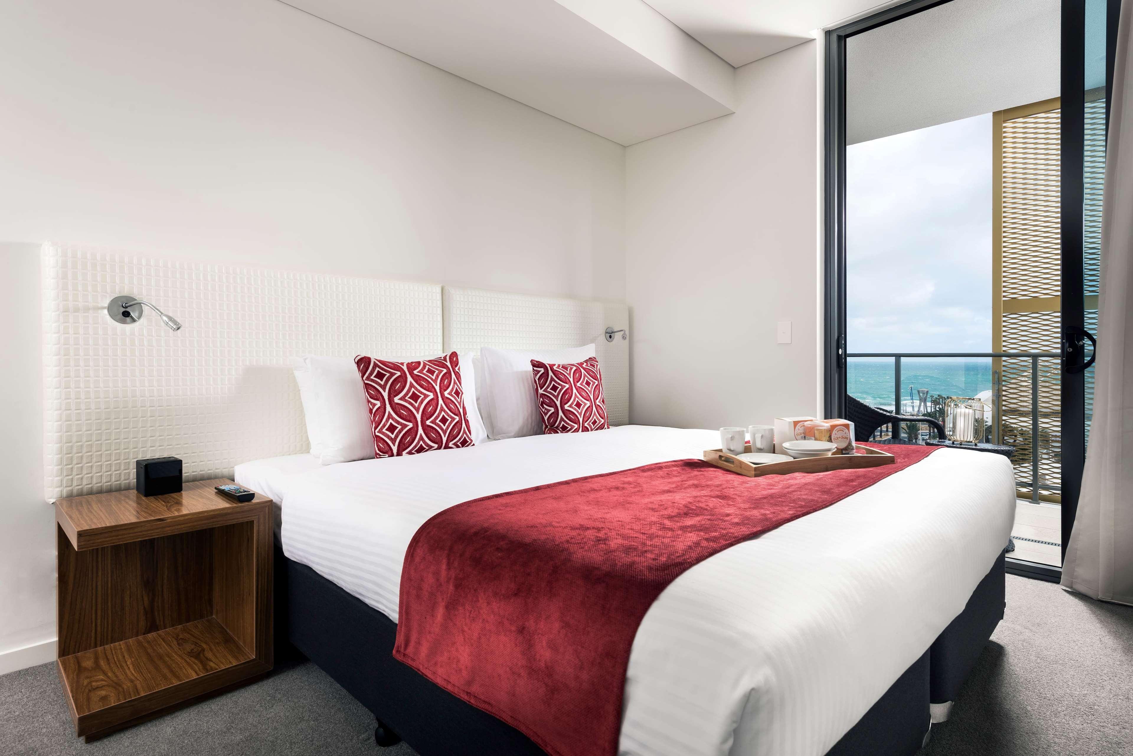 Ramada By Wyndham Vetroblu Scarborough Beach Perth Exterior photo