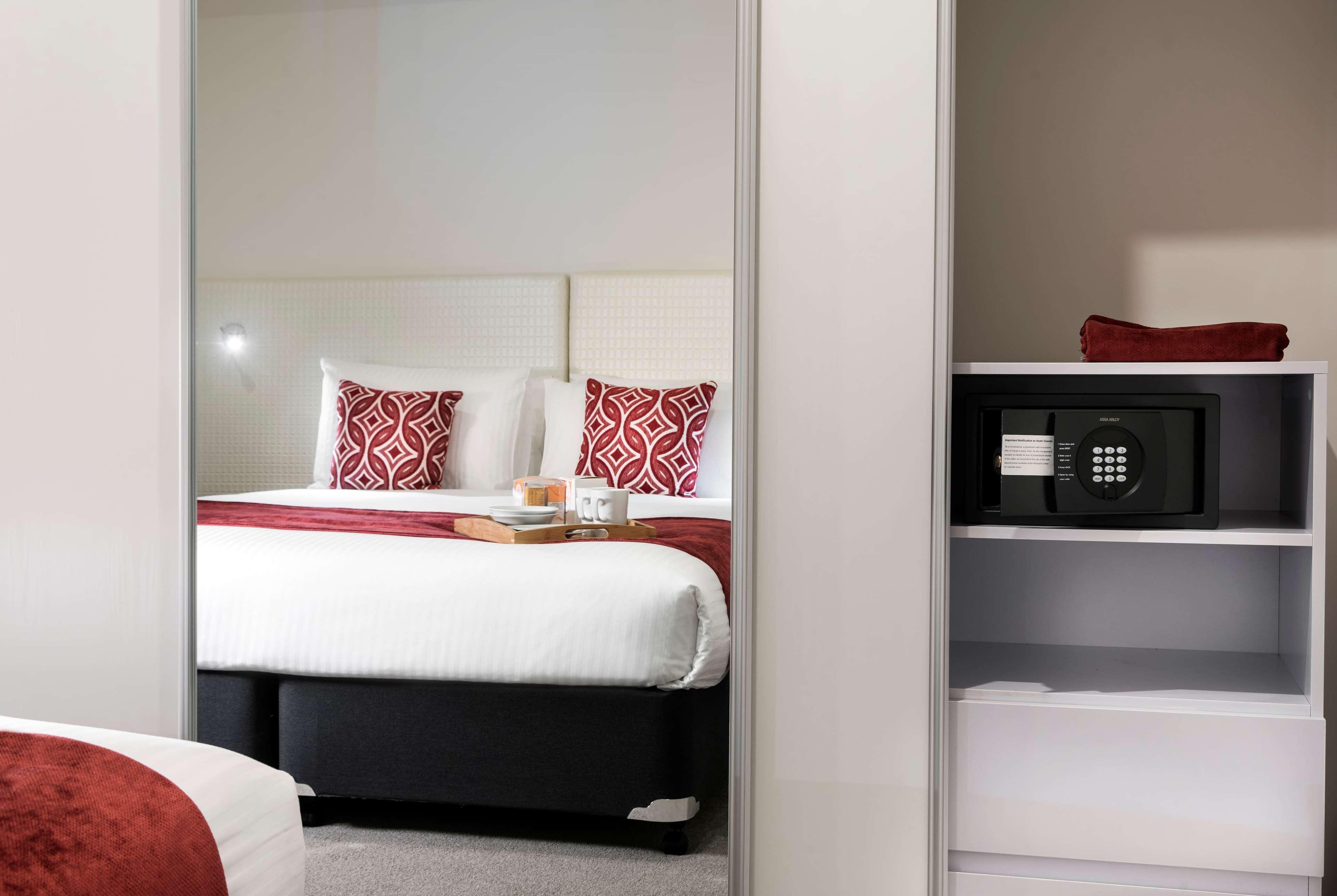 Ramada By Wyndham Vetroblu Scarborough Beach Perth Exterior photo