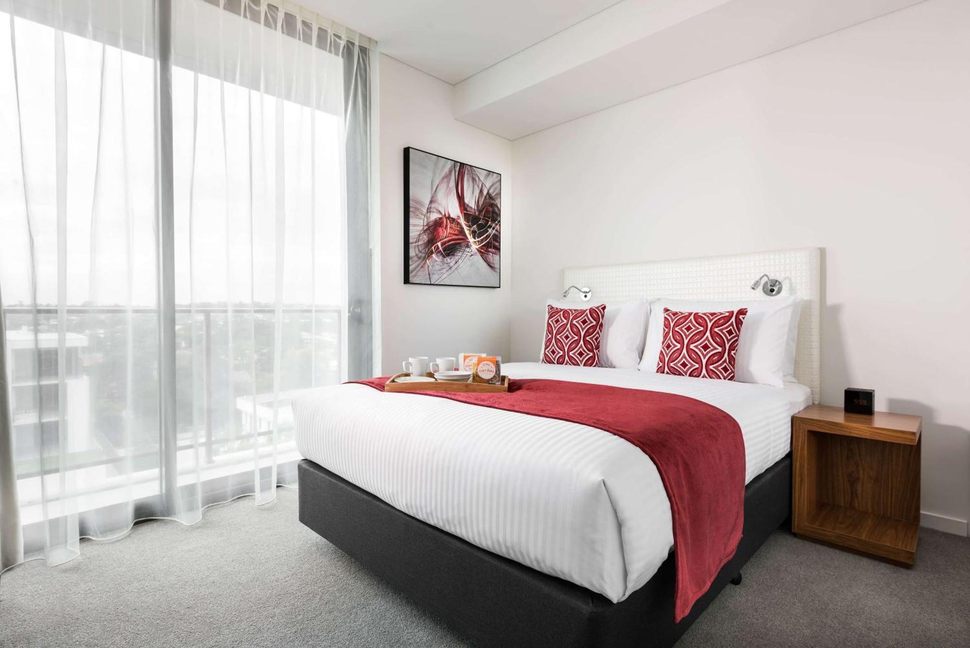 Ramada By Wyndham Vetroblu Scarborough Beach Perth Exterior photo