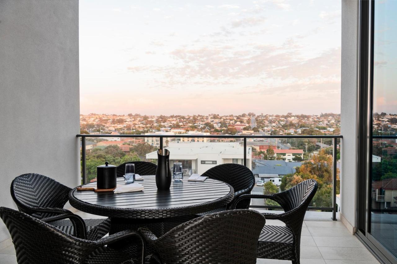 Ramada By Wyndham Vetroblu Scarborough Beach Perth Exterior photo